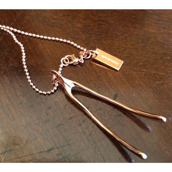 MARC JACOBS - NWOT - Rose-Gold-Plated Wishbone Fashion Necklace. Good Luck Charm - Picture 6 of 16